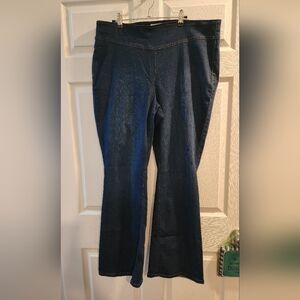 Jessica Simpson pull on Flare leg jeans